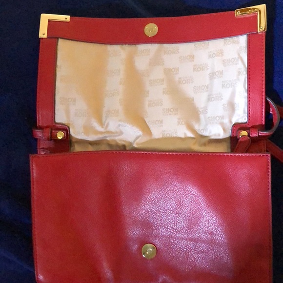 Red leather Michael Kors purse - Picture 3 of 8